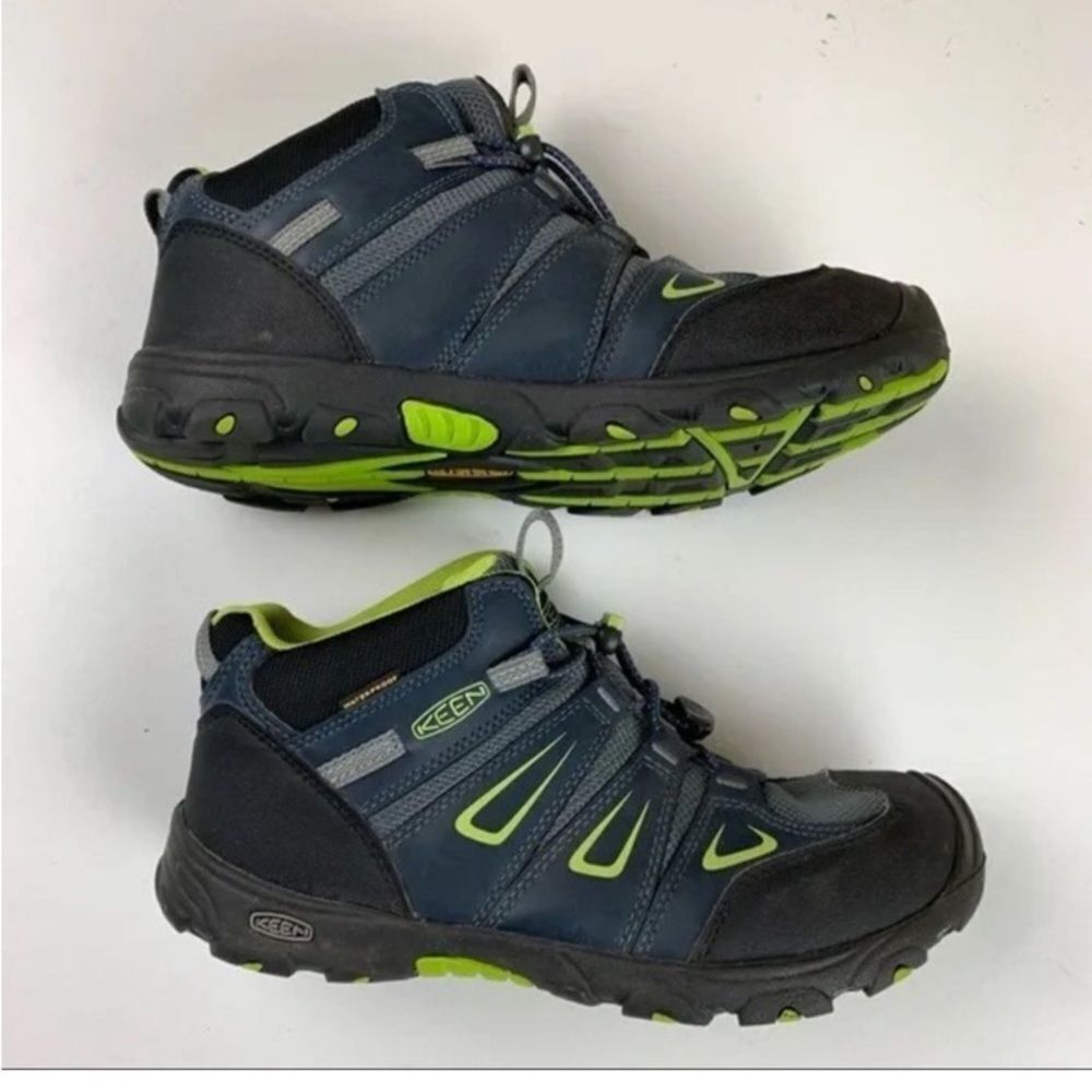 Keen Waterproof Hiking Athletic Boots Youth ' Gray and Lime Sneakers Sz 6US